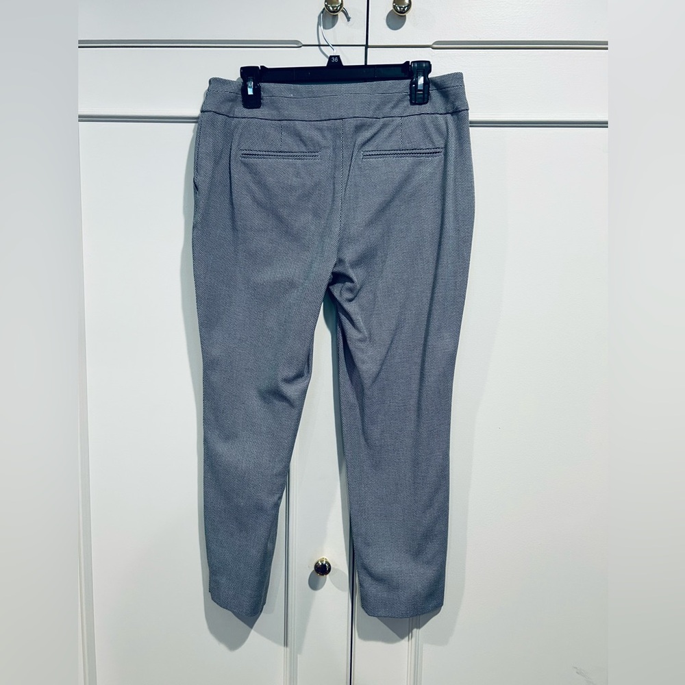 ⬇️Chico’s So Slimming Pant Size 0.5R (6) - Picture 5 of 9